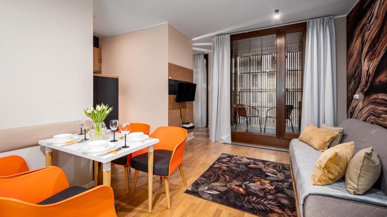 Apartamenty Sun & Snow 19 Dzielnica With Free Parking Warschau Exterior foto