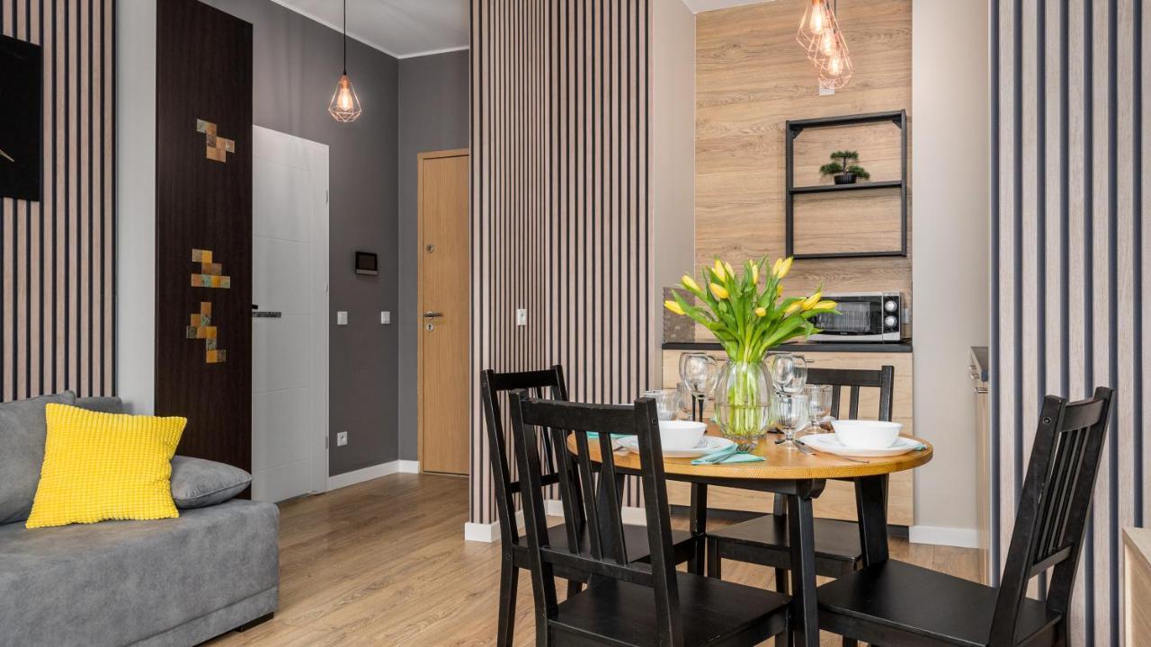 Apartamenty Sun & Snow 19 Dzielnica With Free Parking Warschau Exterior foto
