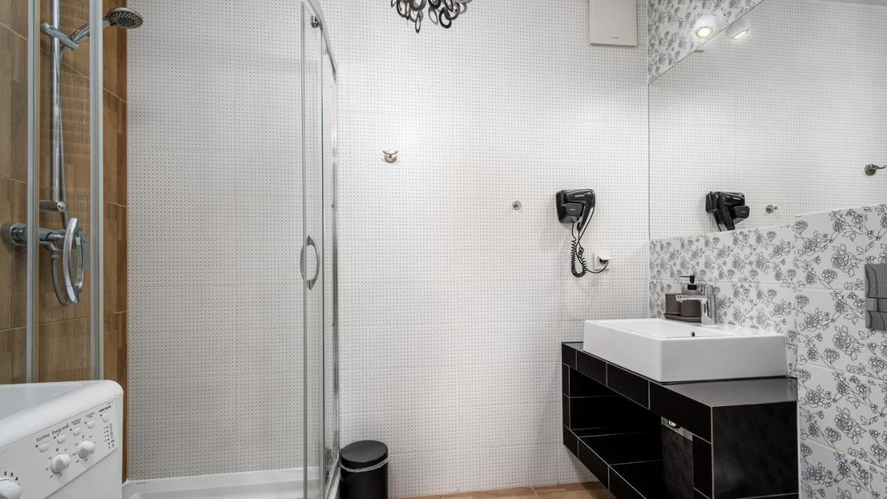 Apartamenty Sun & Snow 19 Dzielnica With Free Parking Warschau Exterior foto