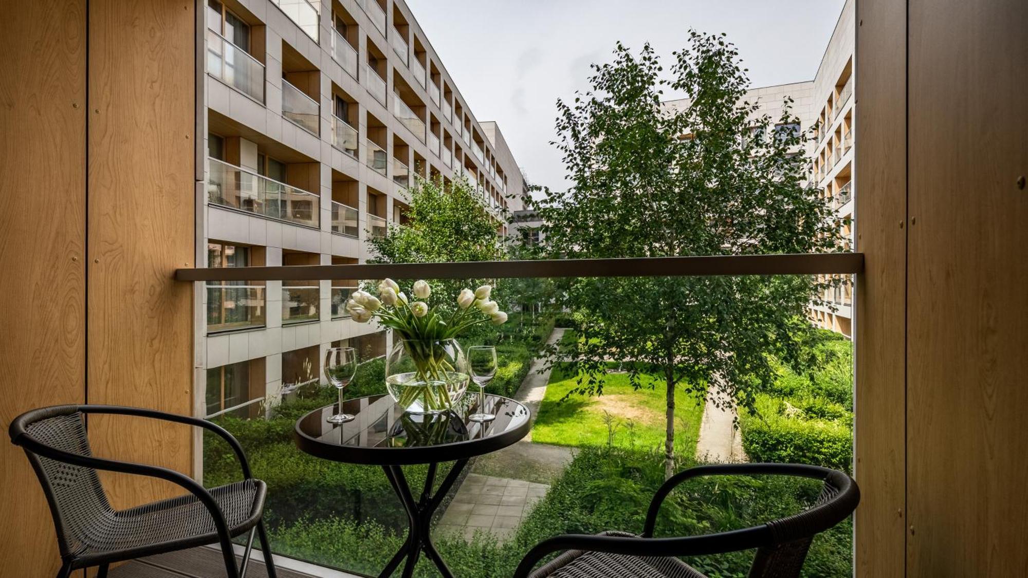 Apartamenty Sun & Snow 19 Dzielnica With Free Parking Warschau Exterior foto